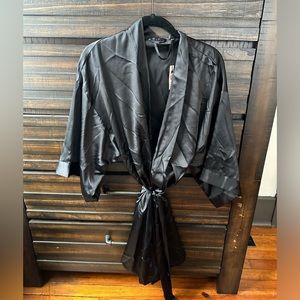 NEW WITH TAGS Victoria’s Secret Short Black Robe